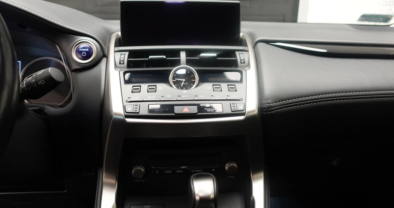 Lexus NX cena 146900 przebieg: 120082, rok produkcji 2019 z Włodawa małe 106